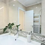 Ribera Market By Aloha Apartment